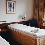Tunneli Hotel
